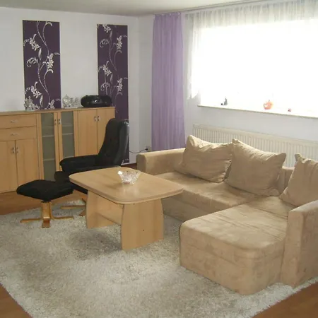Kelpin Apartman *